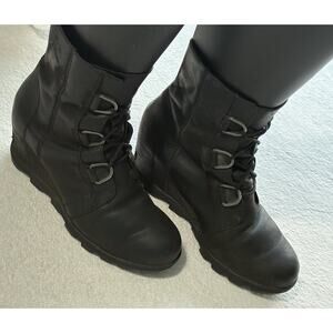 Sorel Joan of Arctic Black Leather Wedge Boots Lace Waterproof Boho Size: 9